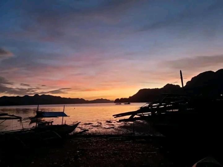 Rovi Homestay Coron Εξωτερικό φωτογραφία